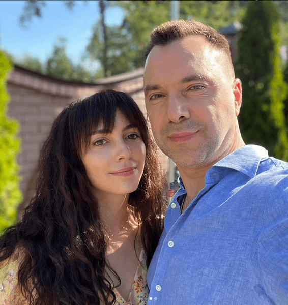 Олексій Арестович із дружиною Анстасією