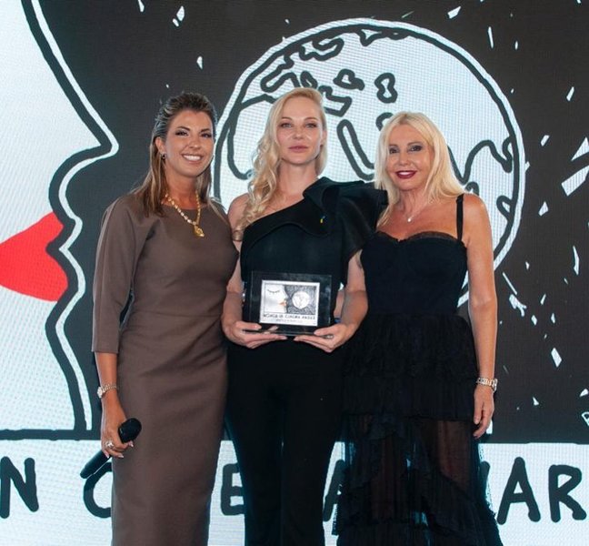 Дар'я Трегубова на фестивалі у Венеції здобула особливу нагороду