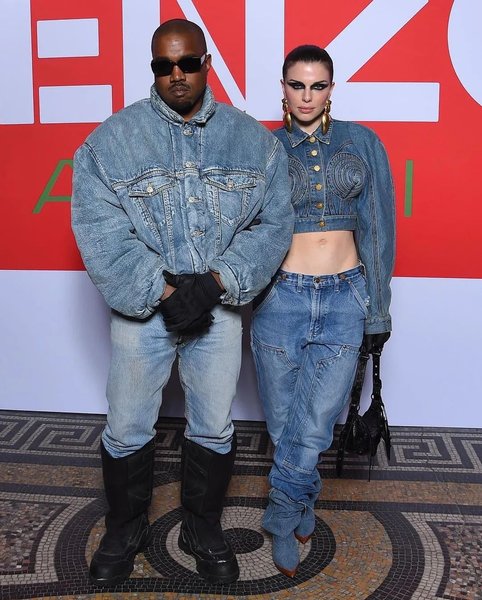 Канье Уэст, Джулия Фокс