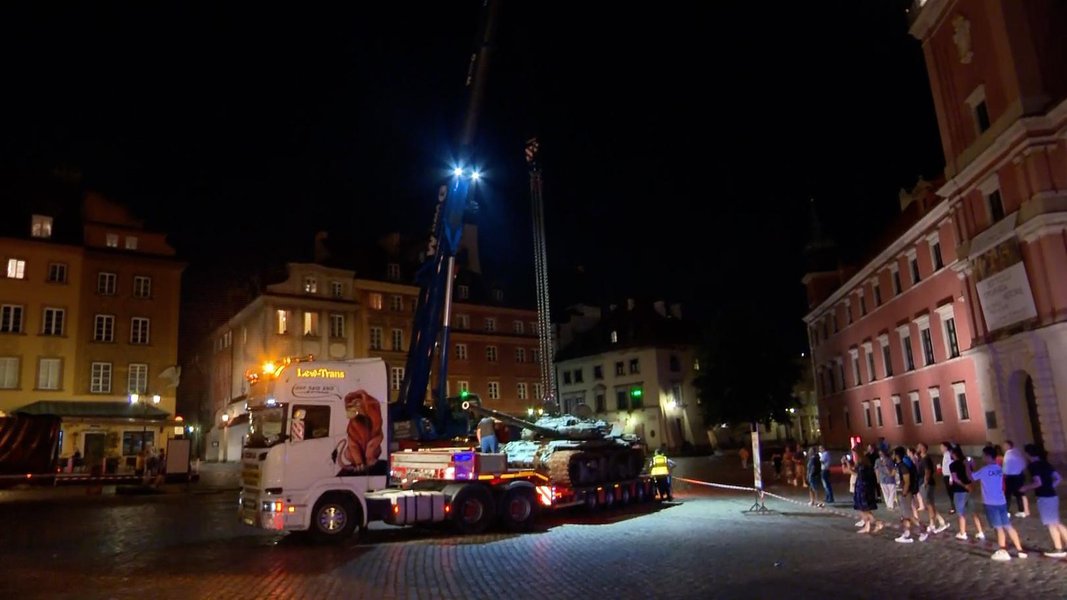 Виставка розбитої техніки РФ у Польщі