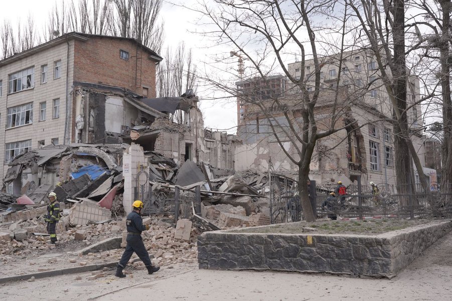 Наслідки атаки ЗС РФ на Академію мистецтв у Києві