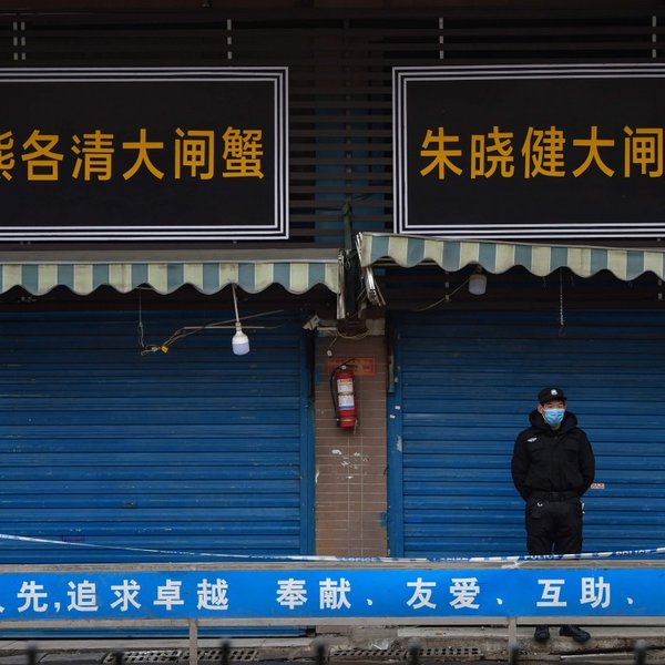 Китай, коронавирус, закрыты магазины