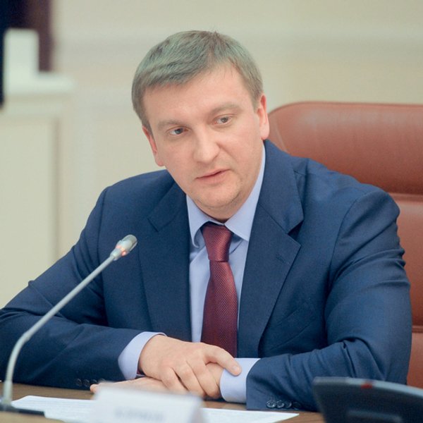 Павел Петренко