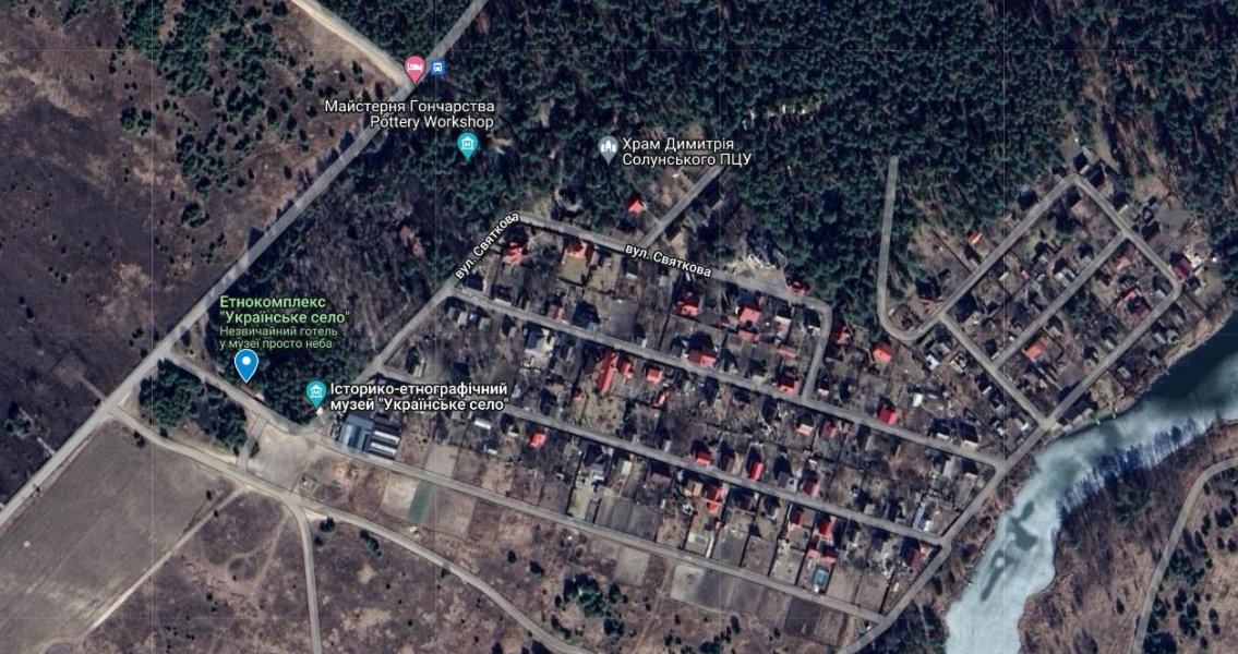 "Українська хата", як виглядає з космосу "Українська хата", схема, Київ