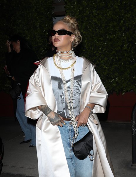 співачка, Ріанна