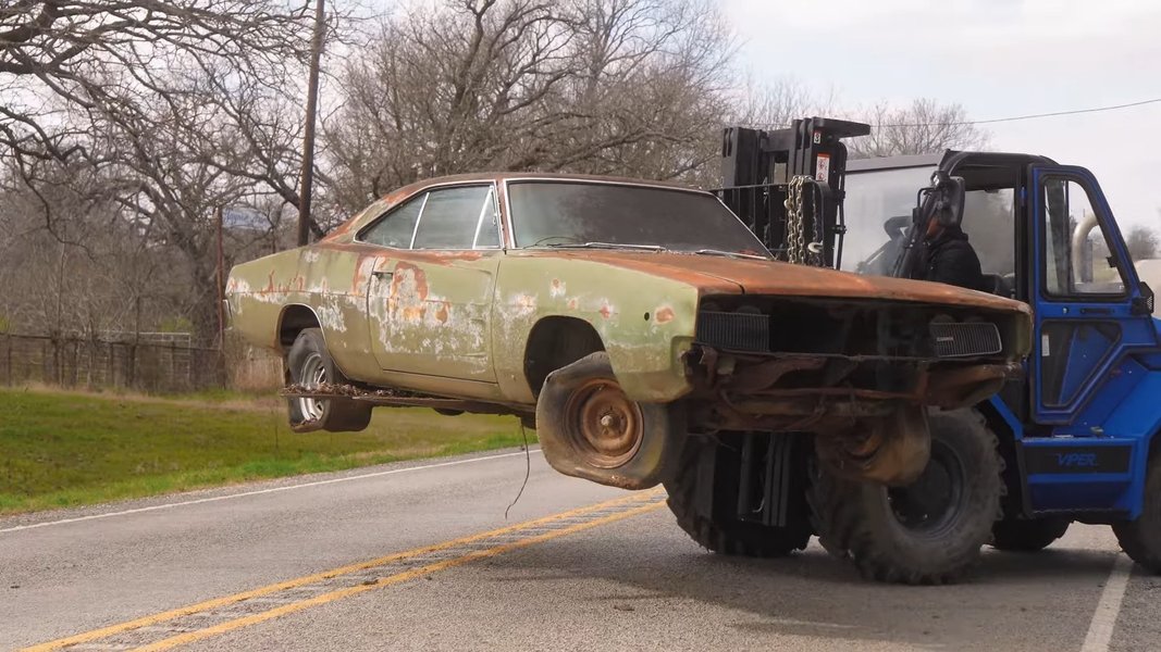 Додж Чарджер