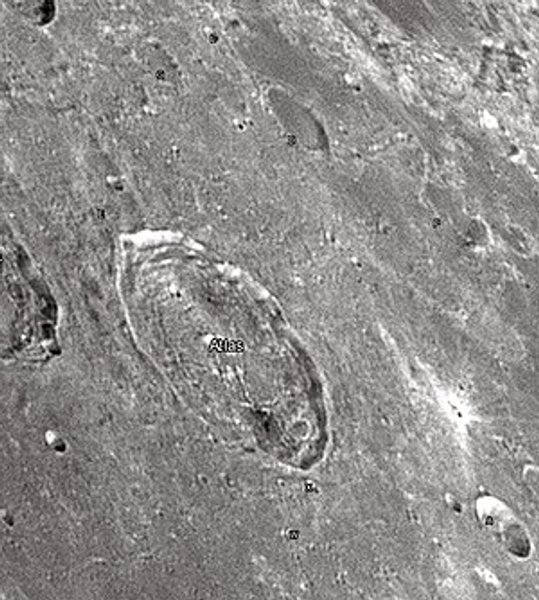 кратер Атлас