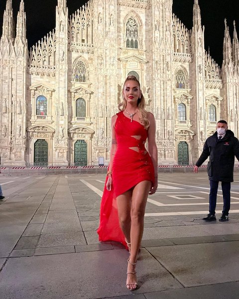 образы для инстаграма, тренды инстаграма, красный цвет