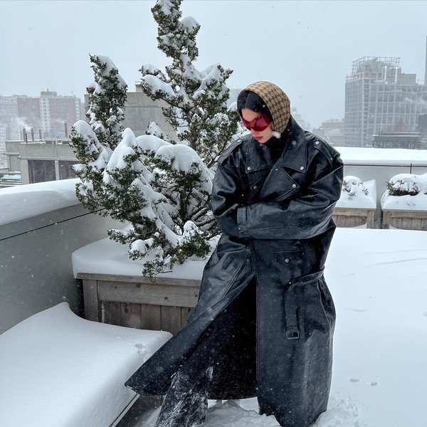 ретро тренды, модные тренды, пуховик одеяло, бомбер, зимние тренда, кожаный тренч, тренды 2022, что носить зимой, модные пуховики