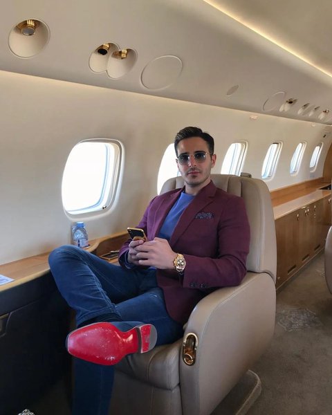 саймон леваїв, шимон хають, аферист з тиндеру, The Tinder Swindler