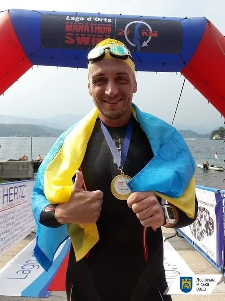 українець переплив Ла-Манш, львів'янин переплив Ла-Манш, українець підкорив Ла-Манш до Дня незалежності