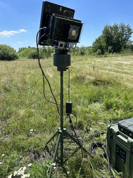 РЕБ Верес-2 глушить російські дрони зі скиданнями