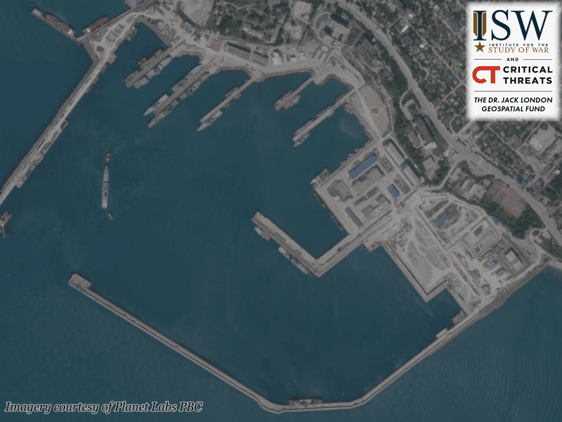 Корабли ЧФ РФ в Новороссийске в июне