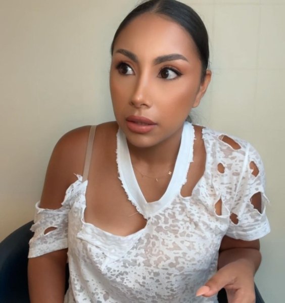 Блогърът на TikTok Юри Ламасбели Кардашиян, клонинг, пародия, скечове, видеоклипове, вицове, блогър, TikTok звезда, забавни видеоклипове