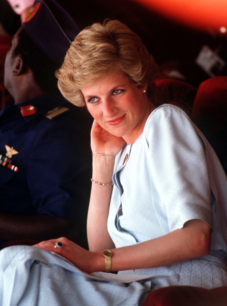 принцесса диана нигерия 1990 Принцеса Діана в Нігерії в 1990 році