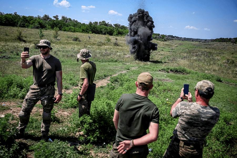 "Ботинки спайдермена" саперов из ВСУ