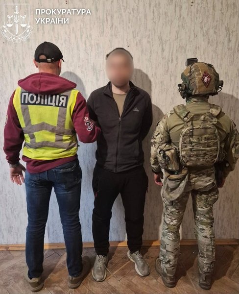 чоловік стріляв в директора клініки