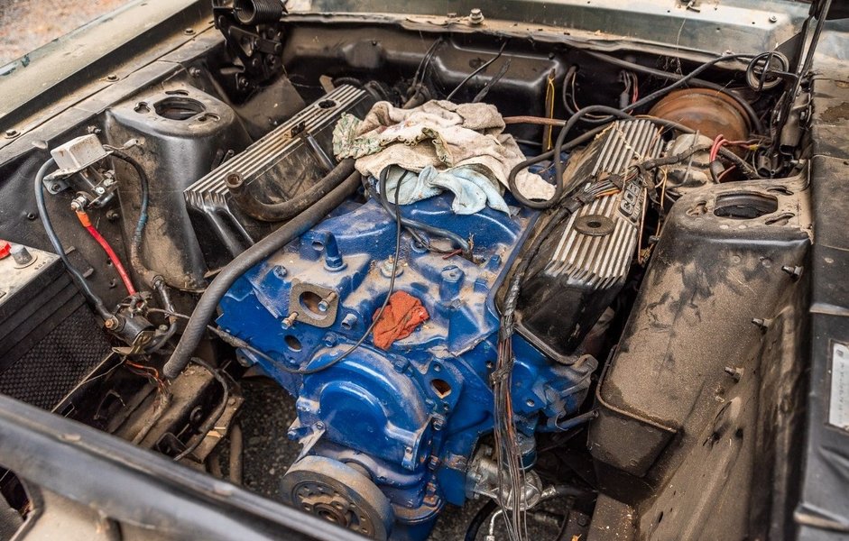 Під капотом встановлений 7,0-літровий V8