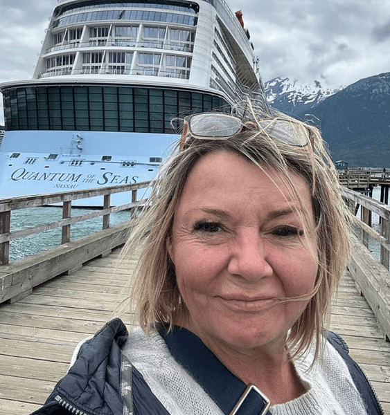 Жінка поїхала в круїз