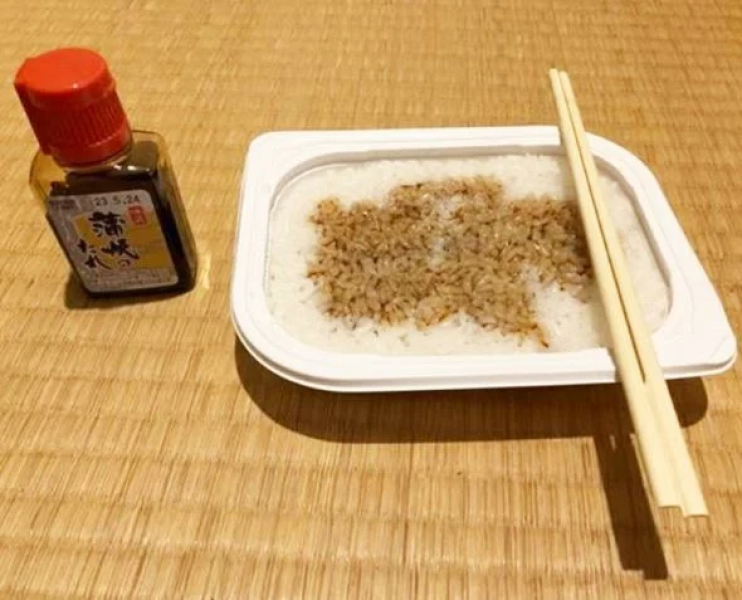 Чоловік 21 рік економив, їжа Чоловік 21 рік економив, їжа, екстремальна дієта, економія грошей, на межі злиднів, раціон харчування, гроші, достроковий вихід на пенсію