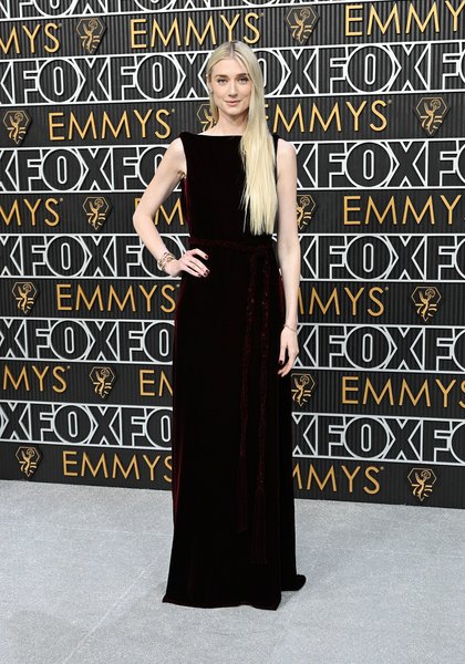 Элизабет Дебики