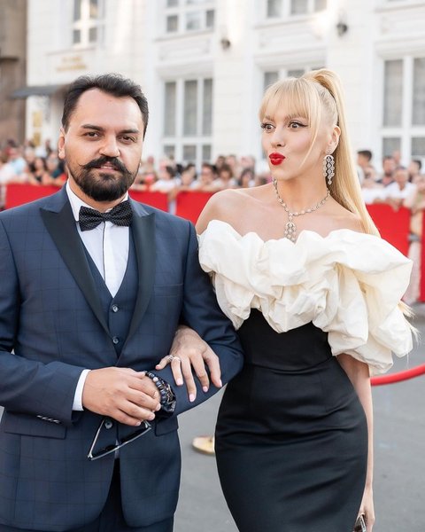 Ольга Полякова, Михайло Ясинський