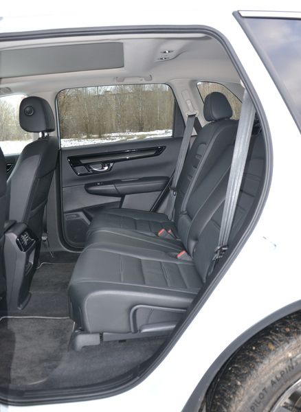 задние сиденья Honda CR-V, Honda CR-V, новая Honda CR-V, кроссовер Honda, Honda CR-V в Украине, гибрид Honda