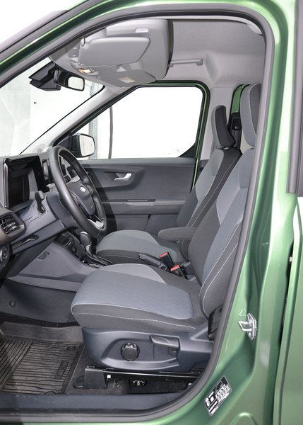 передні сидіння Ford Tourneo