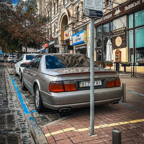 Cadillac Seville Touring Sedan у Києві