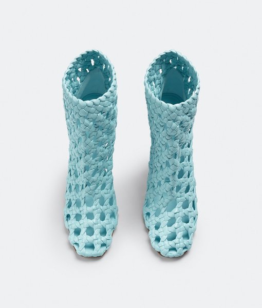 взуття, тренди взуття 2023, взуття 2023, тренди весна 2023, плетене взуття