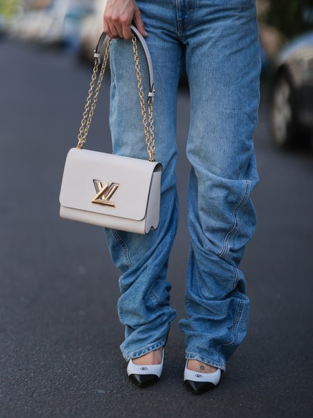 мешковатые джинсы, модные джинсы