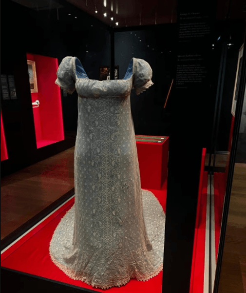 Платье королевы Шарлотты