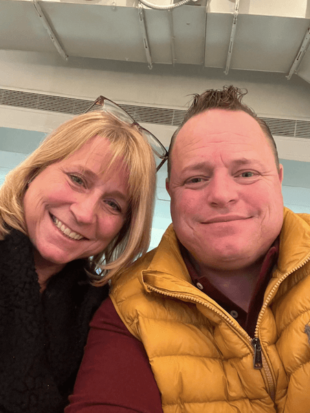 42-летний Кори Навроцки с матерью