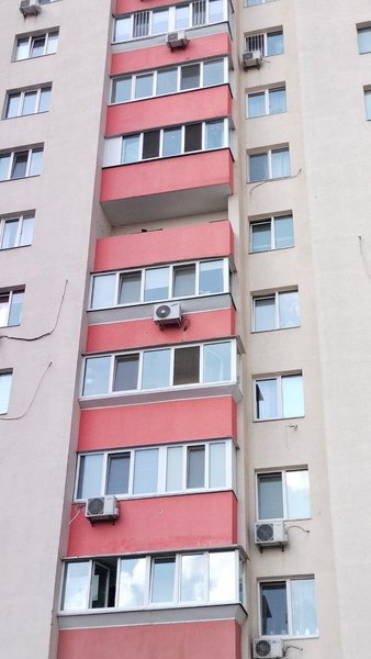 Будинок, жінка