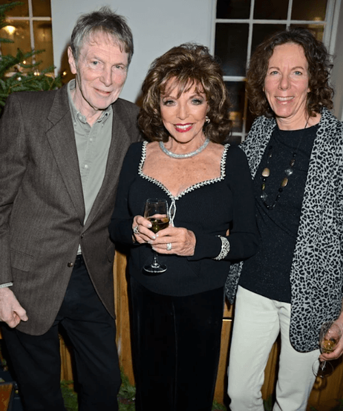 Білл Коллінз, дама Джоан Коллінз і Наташа Фостер вперше позували разом