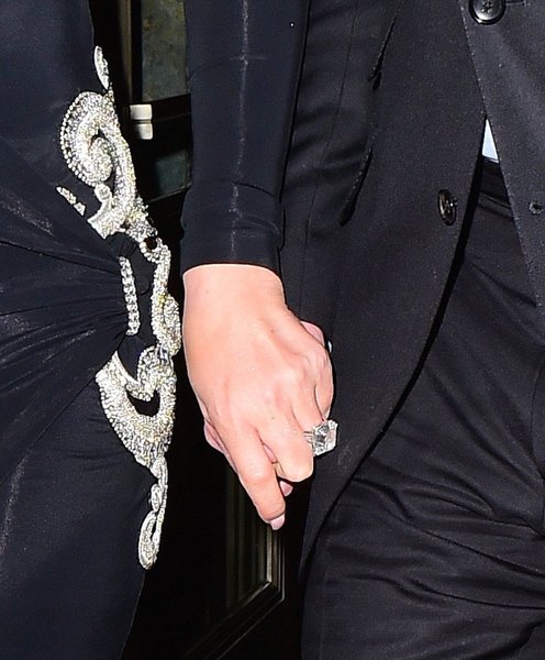 Мерайя Кэри, кольцо, помолвка