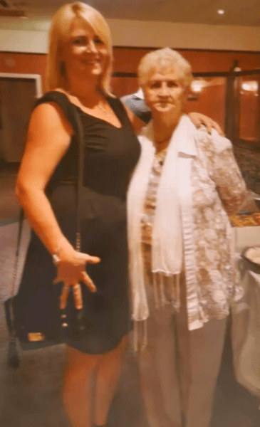 Бабуся, у якої 150 онуків і правнуків, померла бабуся, 90-річна жінка, любила бінго, велика сім'я, втратила дітей,