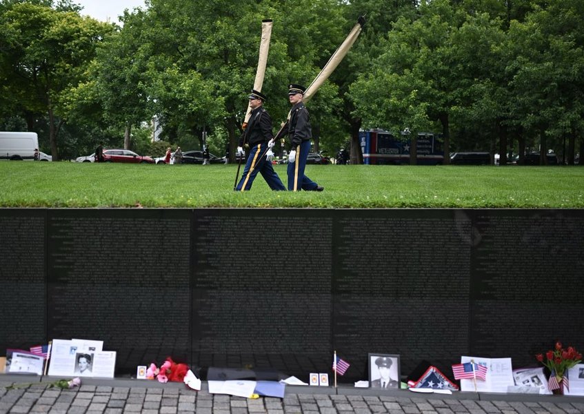 Мемориал ветеранов войны во Вьетнаме в День памяти