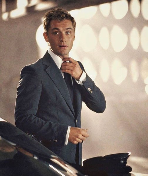 Джуд Лоу, автомобиль