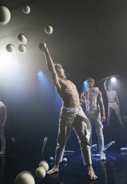 цирк, шоу-программа, шоу Иные