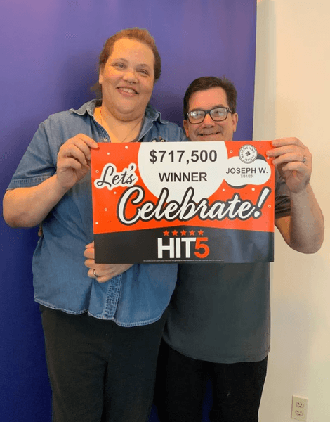 Победитель лотереи, лотерея, приз, деньги, лотерейный билет, сорвал джекпот