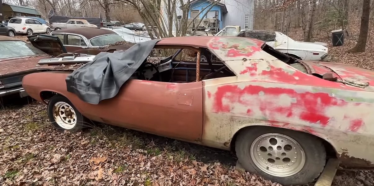 Plymouth Barracuda 1970, ретро авто, коллекция авто, заброшенные авто