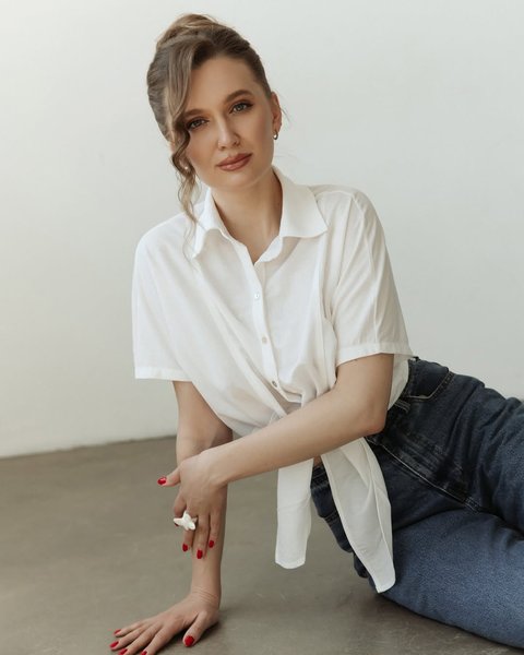 Дівчина холостяка