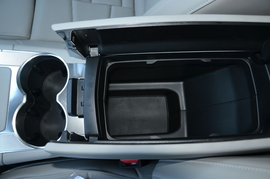 бокс DS7, новый DS7, кроссовер DS7, DS7 E-Tense, DS7 2024