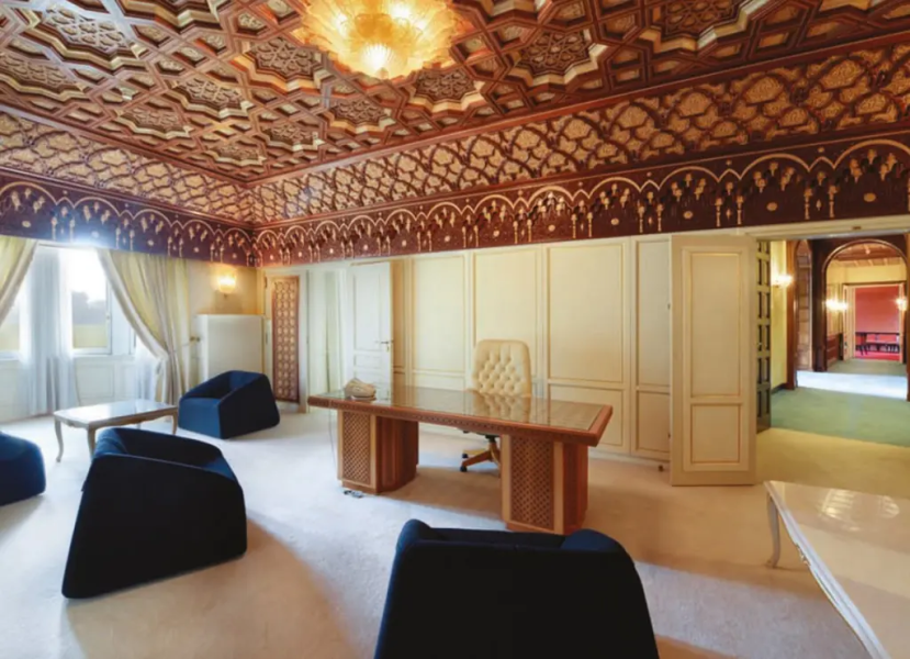 Замок у Франції, Armainvilliers Castle, замок Ротшильдів Замок у Франції, Armainvilliers Castle, замок Ротшильдів, середньовічна фортеця, передавали у спадок, 100 кімнат, король Марокко,