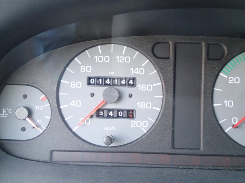 Пробіг авто — трохи більше 14 тис. км.