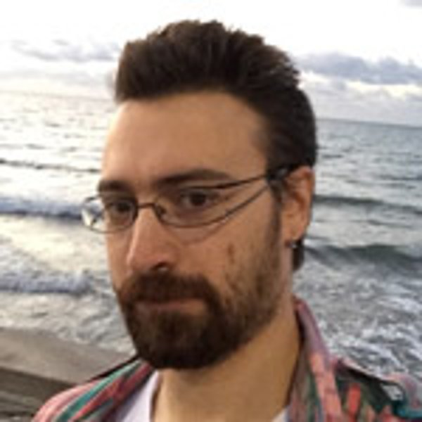 
Дмитрий Хомак
о возвращении в Рoссию
