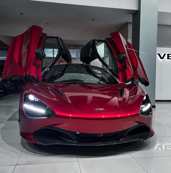 McLaren 720S, суперкар McLaren, згорів McLaren, пожежі McLaren