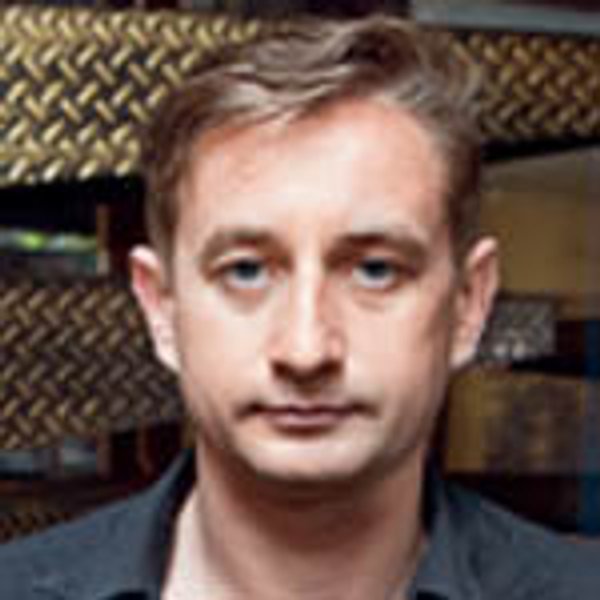 
Сергей Жадан
Поэт, прозаик, эссеист, переводчик, участник музыкальной группы "Собаки в космосе"
