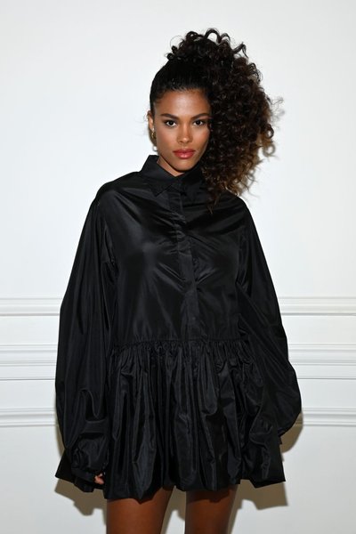 Тина Кунаки, модель, 2022